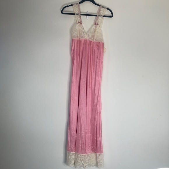 kayser Other - NWT vintage slip, white lace and pink long vintage slip lingerie